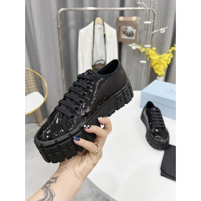 Pra*a double wheel low top sneakers black