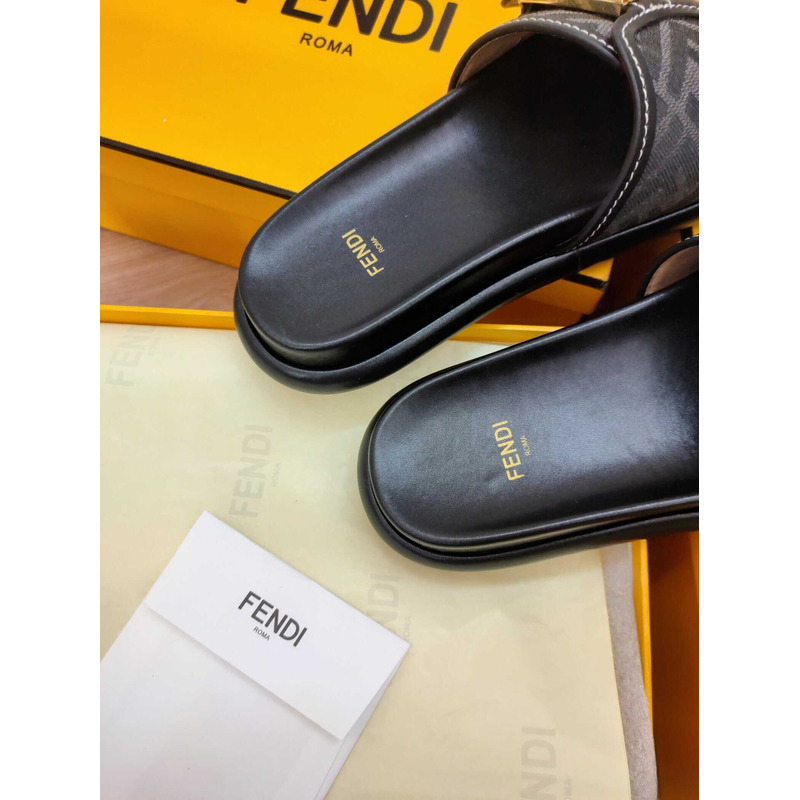 F**di feel fabric slides black