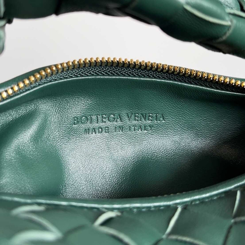 Bo*te*ga ve*ne*ta mini jodie tote green