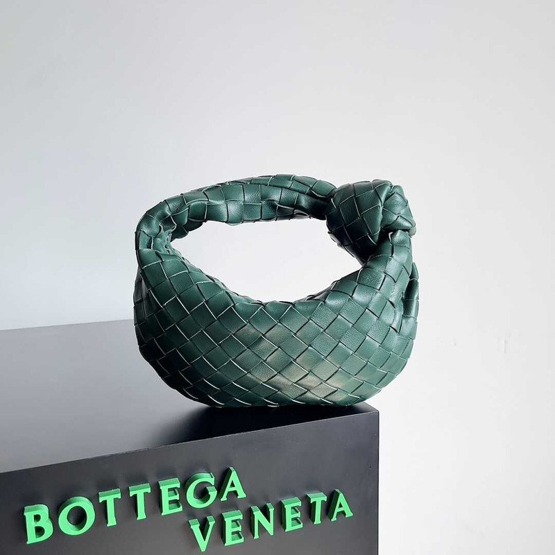 Bo*te*ga ve*ne*ta mini jodie tote green