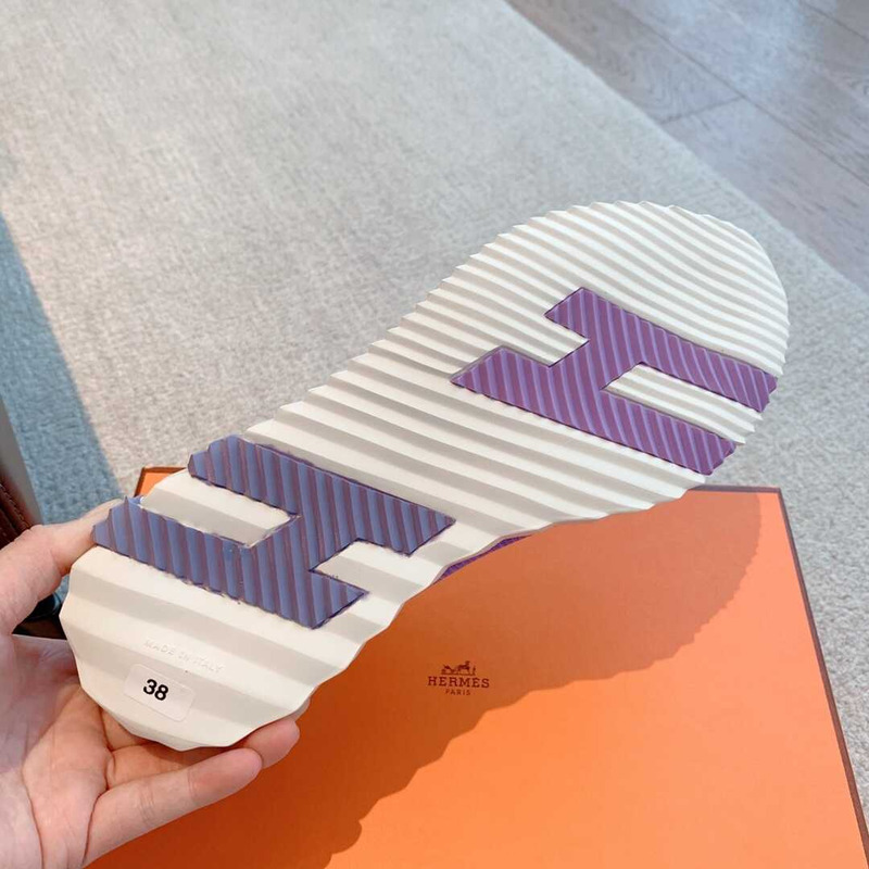 H**mes bouncing sneaker purple