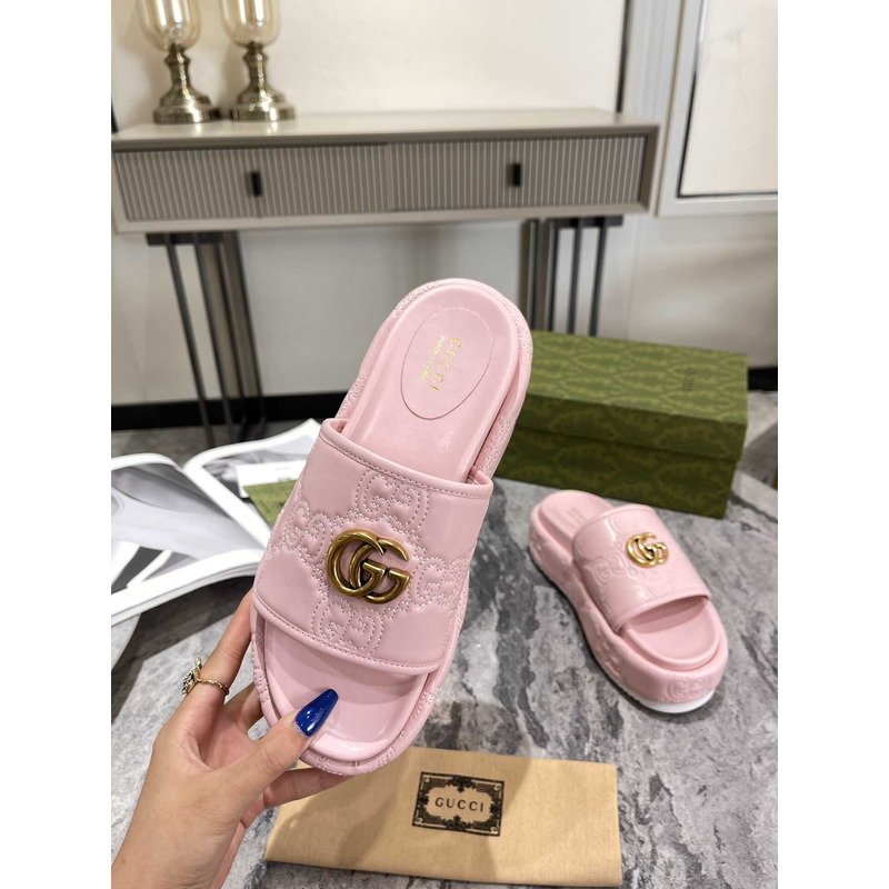 G*u*i platform sandals pink