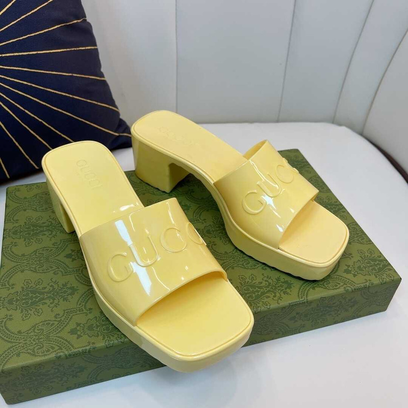 G*u*i women rubber slide sandal yellow