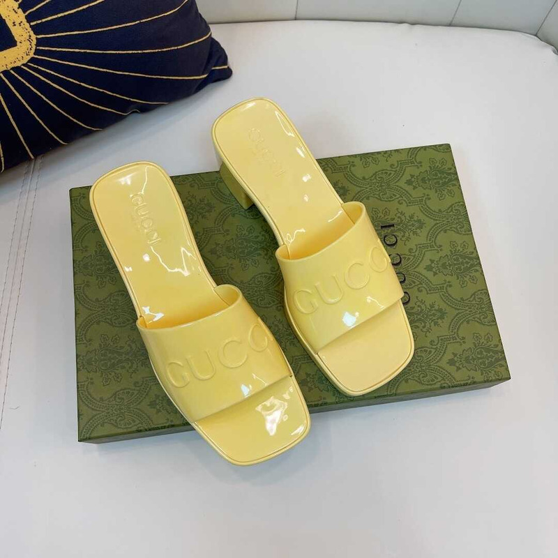 G*u*i women rubber slide sandal yellow