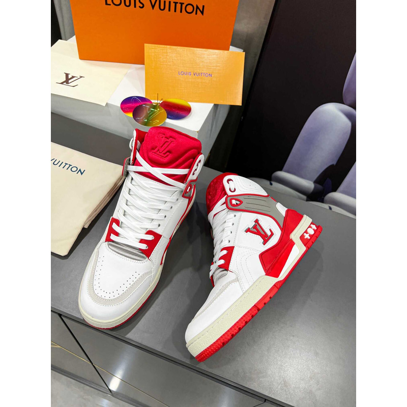 l**is V*t*n trainer high top red