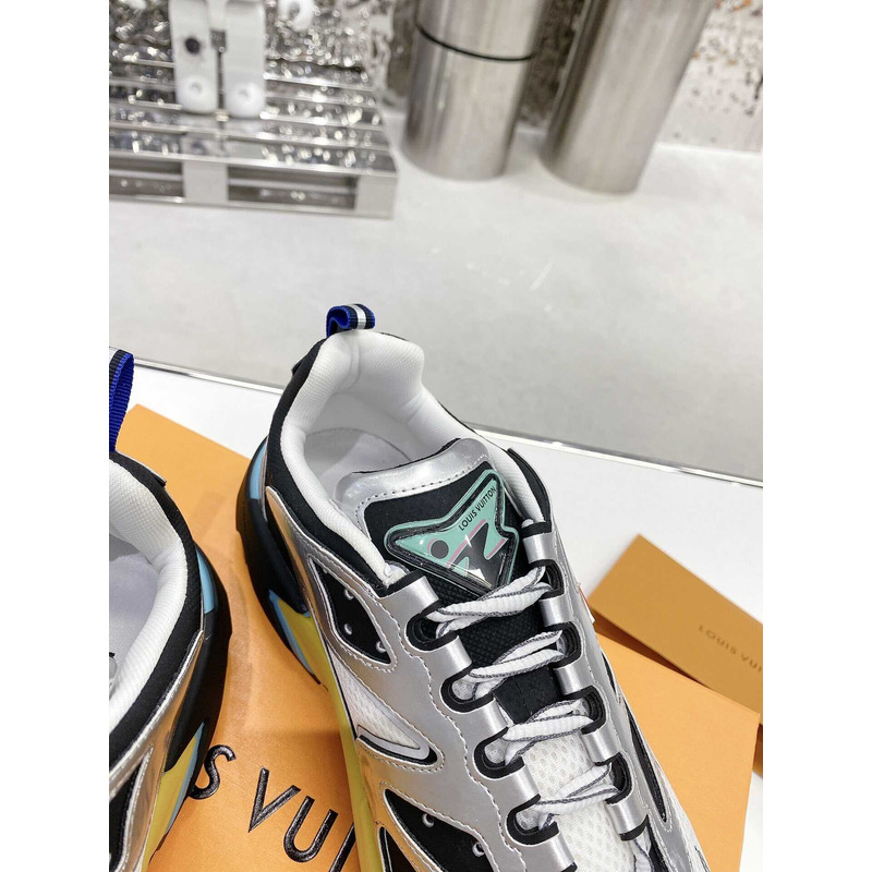 l**is V*t*n runner tatic sneakers silver