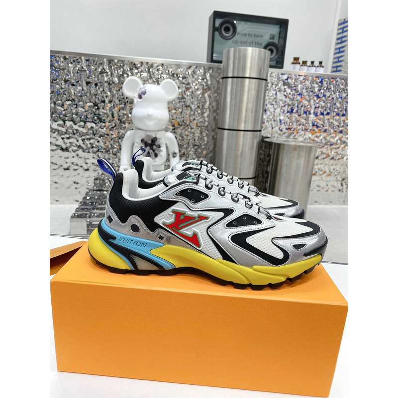 l**is V*t*n runner tatic sneakers silver