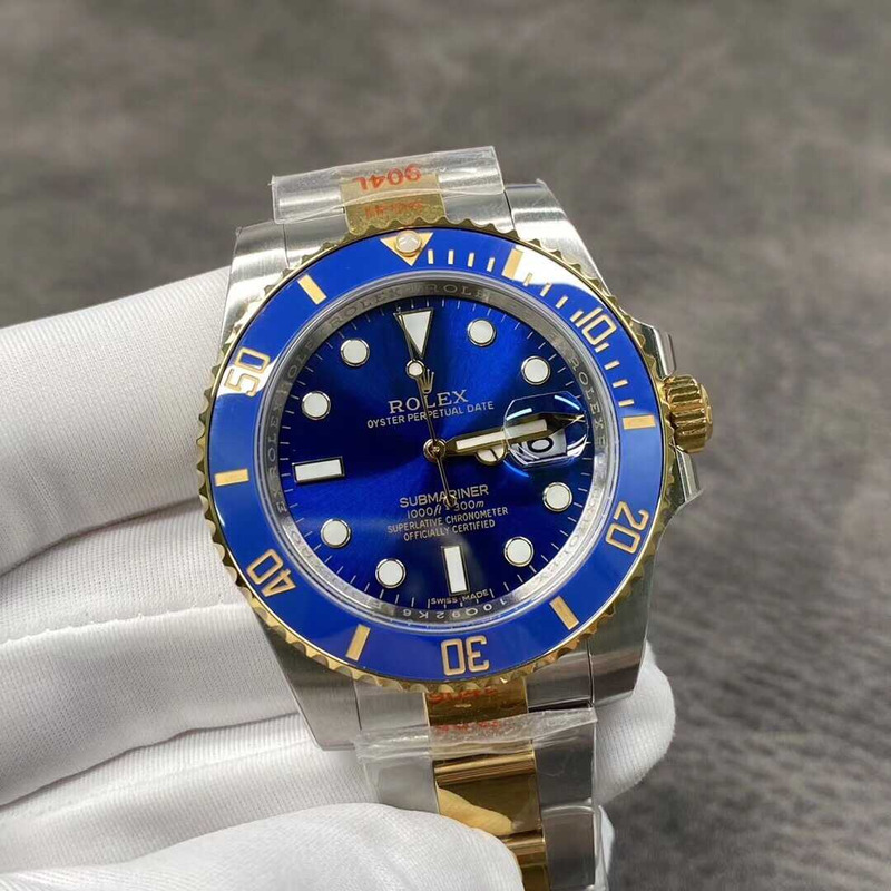 Rolex Submariner Date Oyster 41mm Oystersteel and Yellow Gold