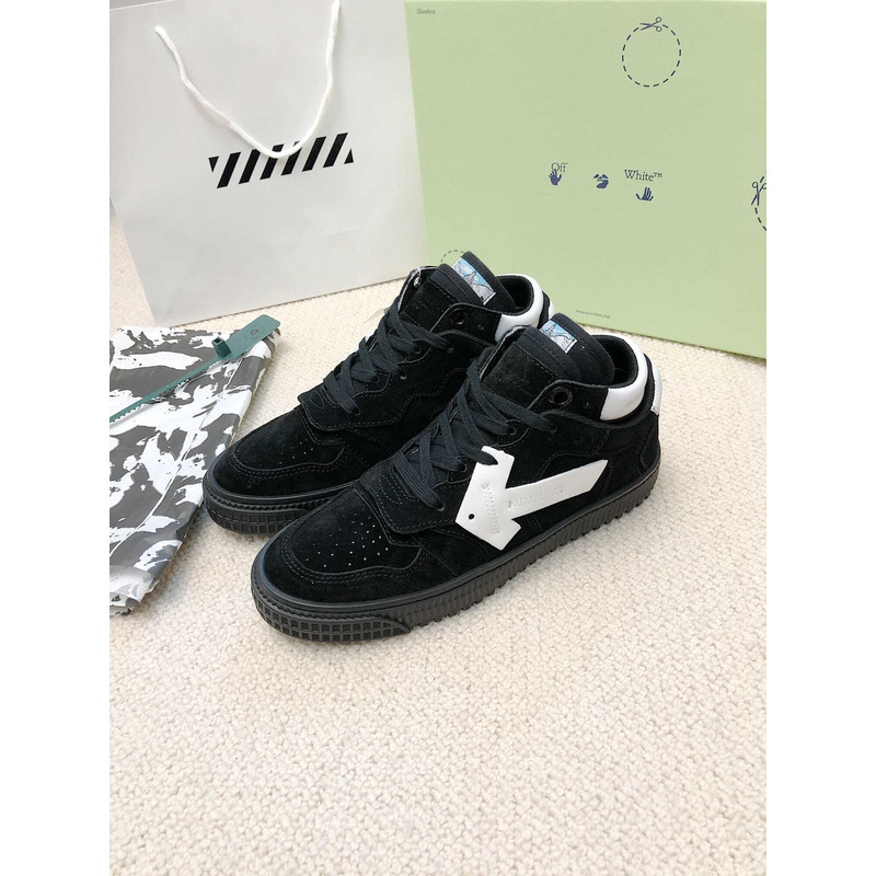 Off White Off Court Low Top Black White