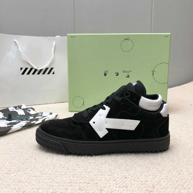 Off White Off Court Low Top Black White