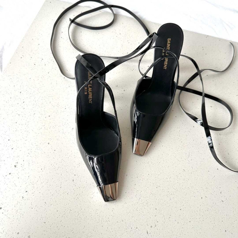 Saint Laurent Black ‘Blade’ Pumps