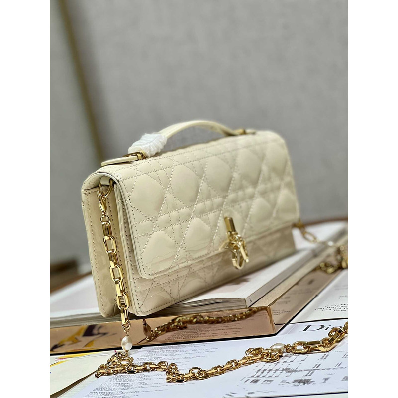 D*or mini miss D*or bag patent leather beige