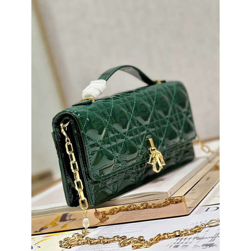 D*or mini miss D*or bag patent leather green