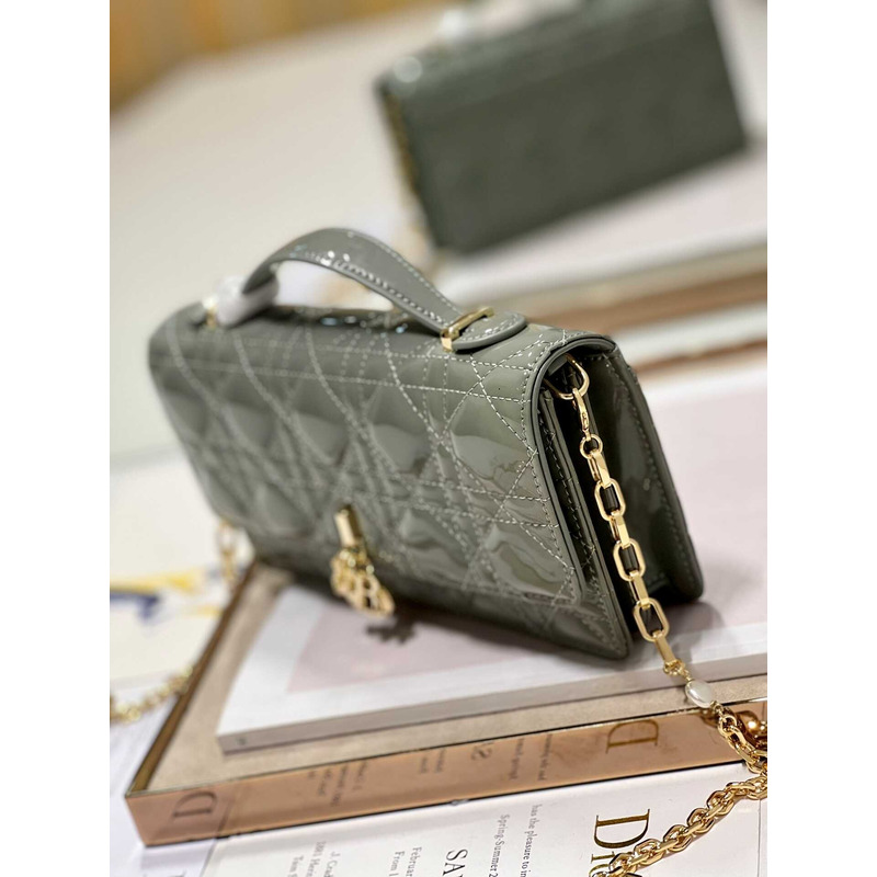 D*or mini miss D*or bag patent leather sage green