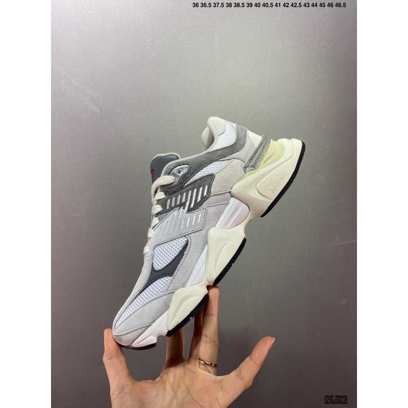 New Balance 9060 Sneakers Grey