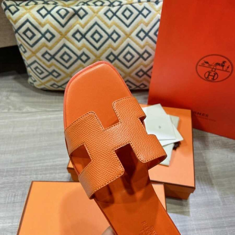 H**mes orange leather sandal