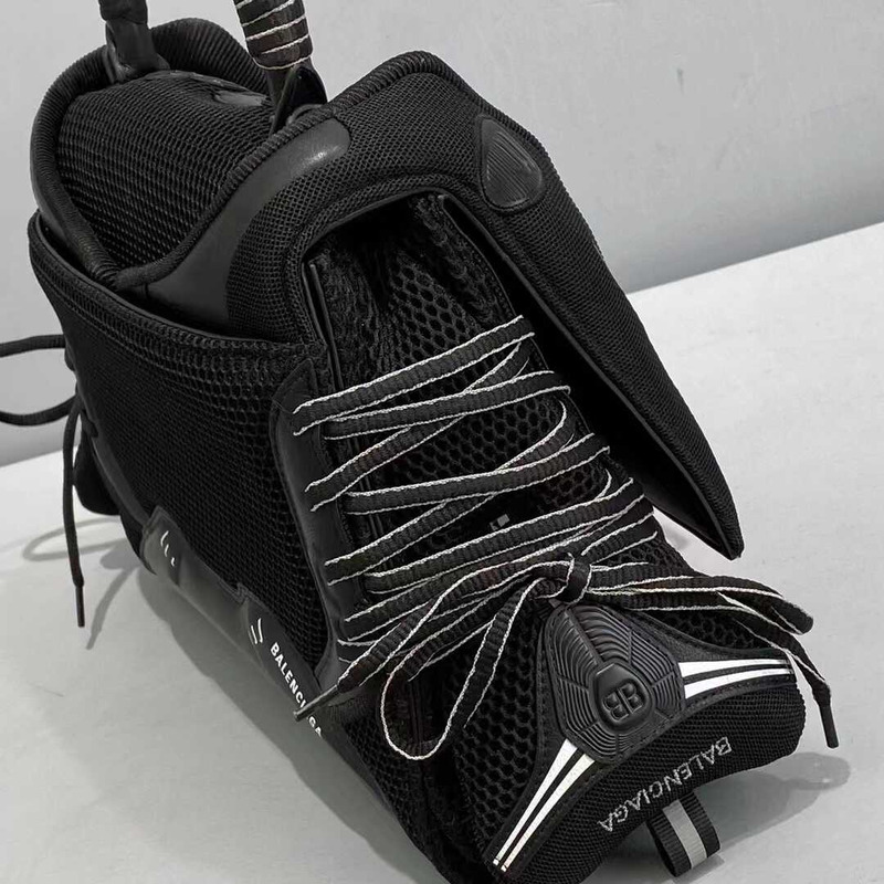 Ba*len*cia*ga sneakerhead top handle tote black