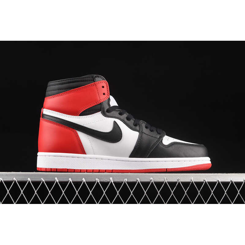 Nike Air Jordan 1 Retro High OG \