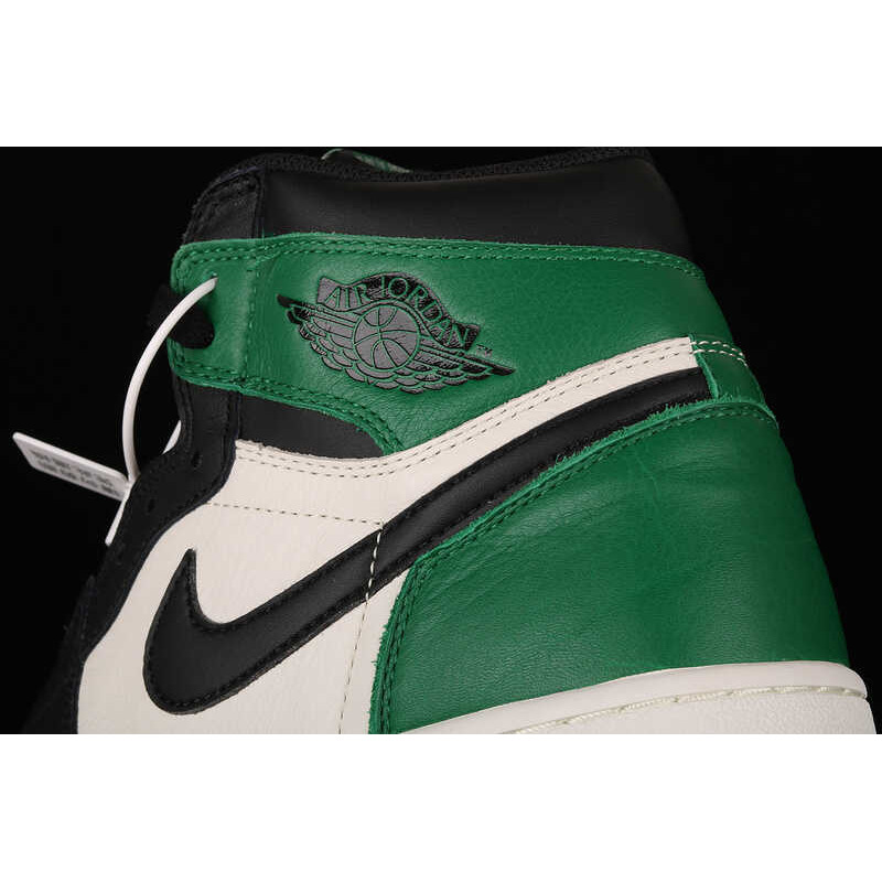 AIR JORDAN 1 RETRO HIGH OG \"Pine Green\"