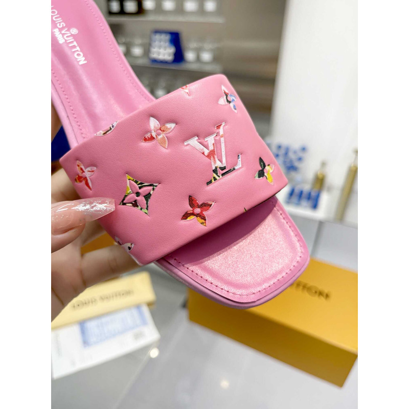 l**is V*t*n revival flat mule slides pink