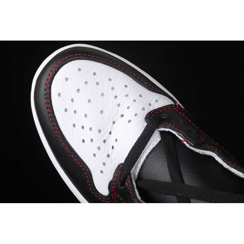 Jordan 1 Retro High Defiant White Black Gym Red