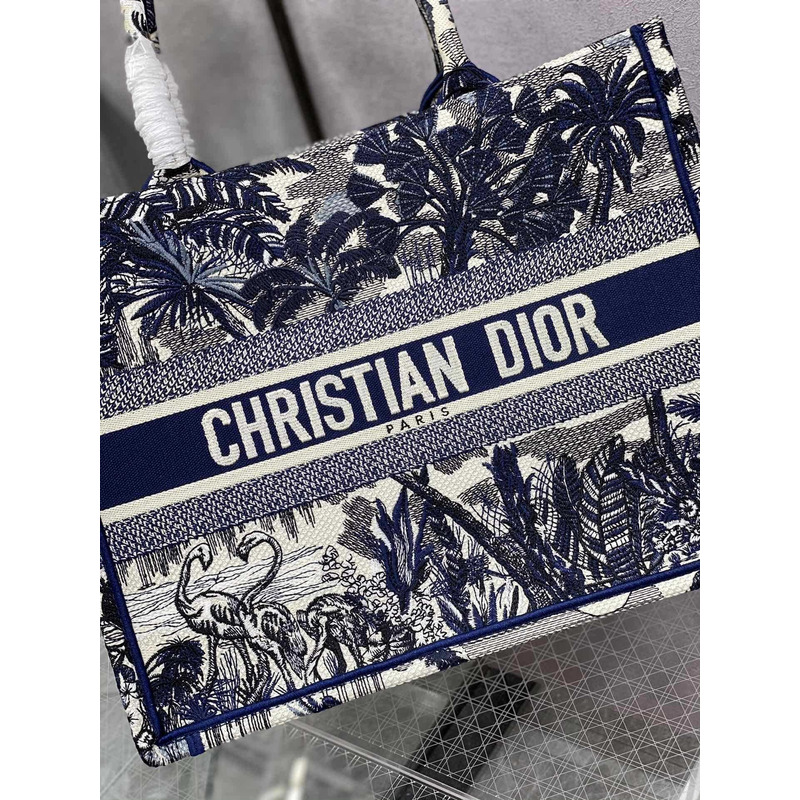 D*or book tote navy bluel & white bags