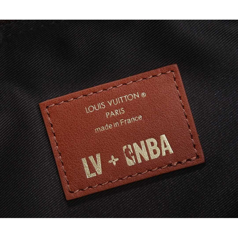 l**is V*t*n x nba legacy handle trunk monogram brown