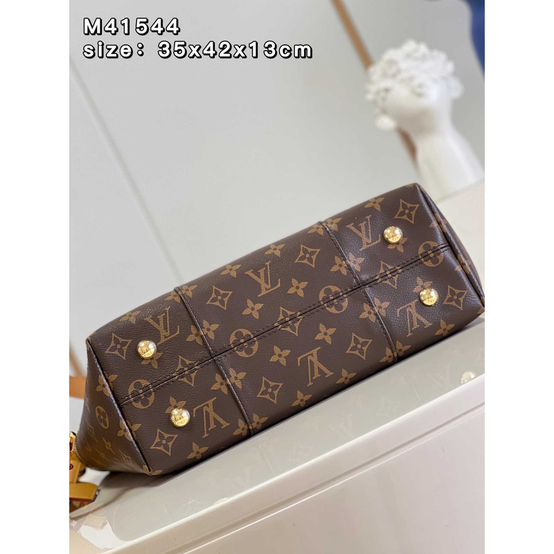 l**is V*t*n melie monogram canvas