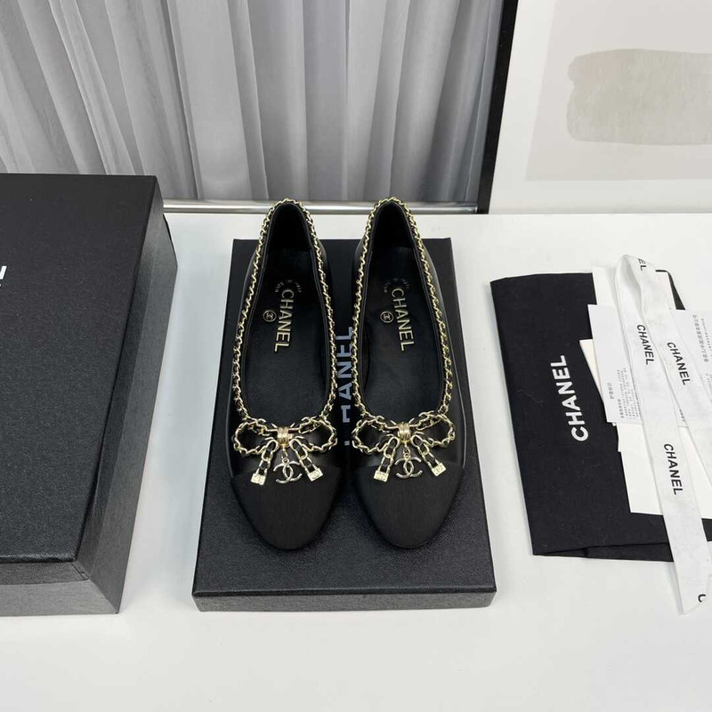 Ch*el ballerina flats black