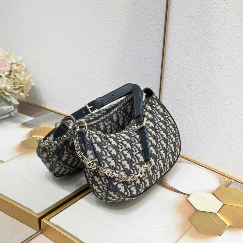 D*or soft leather quilted hobo bag oblique