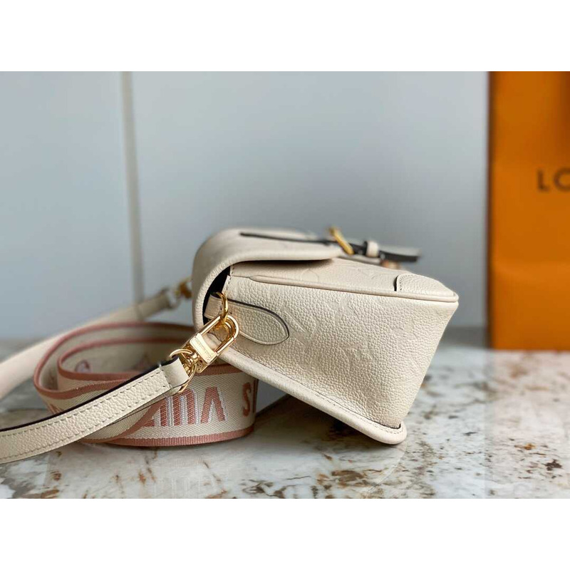 l**is V*t*n diane leather bag cream