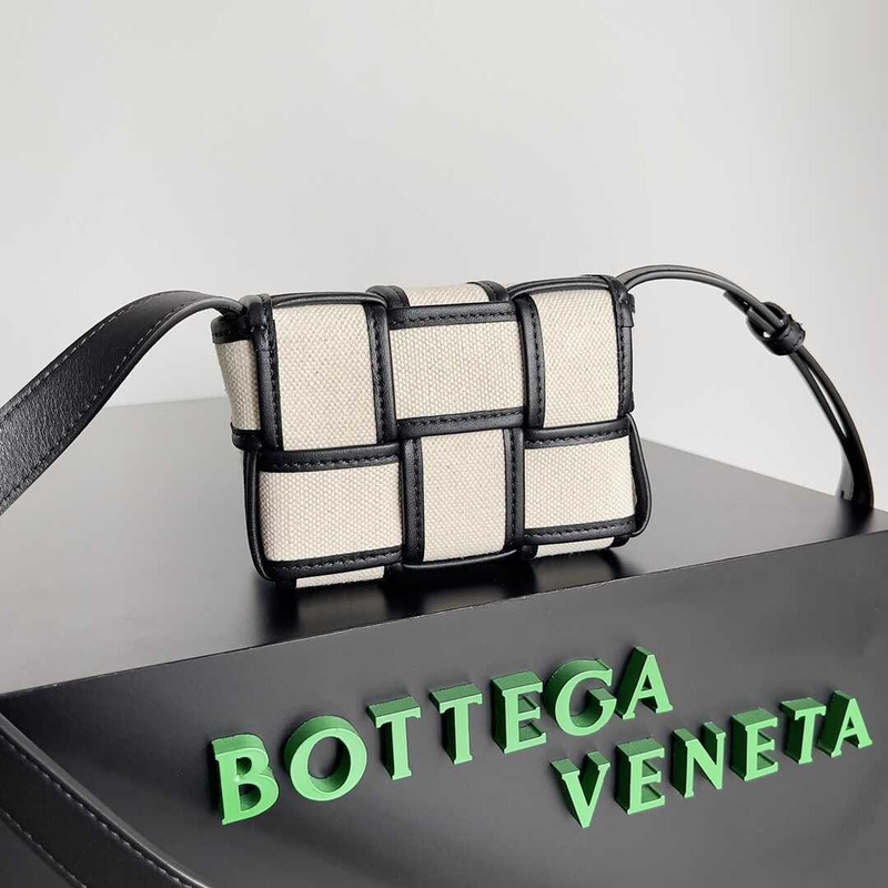 Bo*te*ga ve*ne*ta candy cassette canvas cross-body bag black、