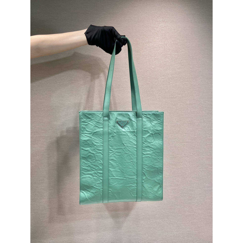 Pra*a logo-plaque tote bag green