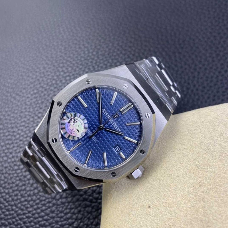 Audemars Piguet Royal Oak Ref 15400ST.OO Stainless Steel Wristwatch With Date