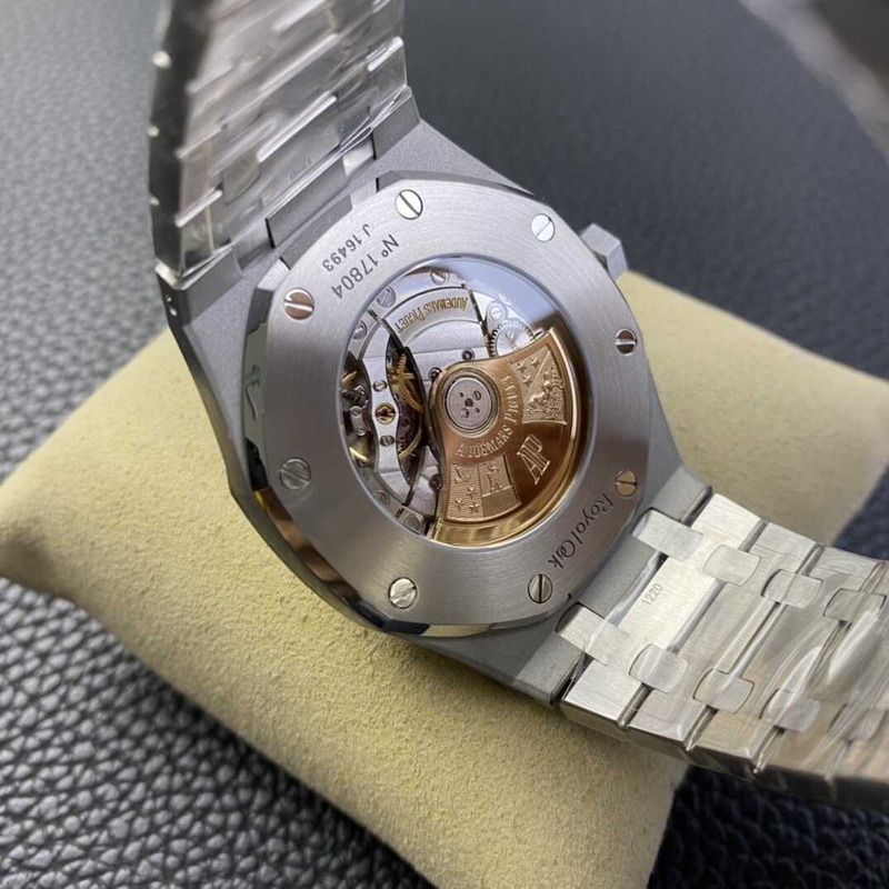 Audemars Piguet Royal Oak Ref 15400ST.OO Stainless Steel Wristwatch With Date