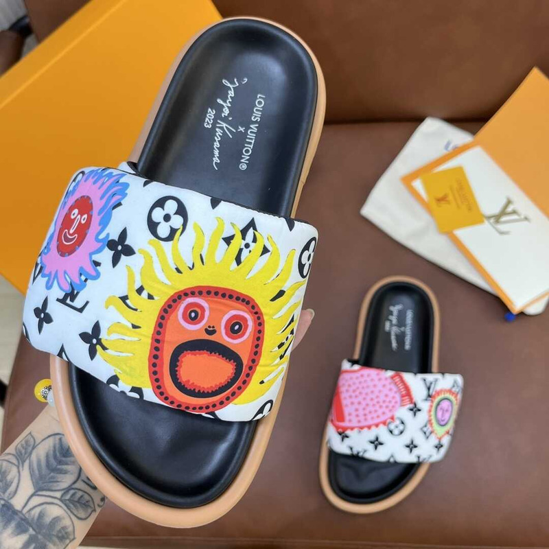 l**is V*t*n yayoi kusama sun series slippers white