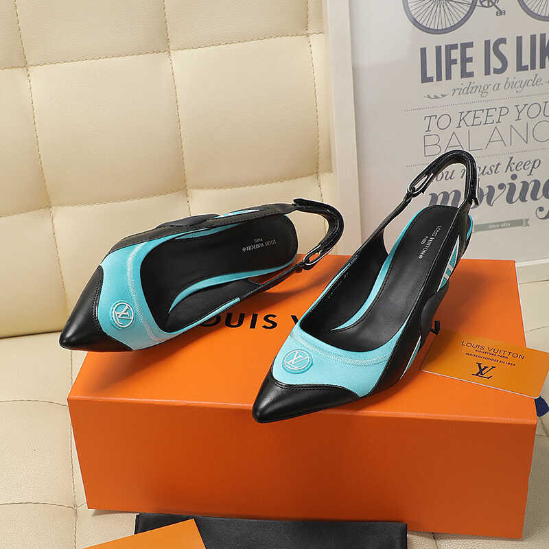 l**is V*t*n archlight slingback pump blue