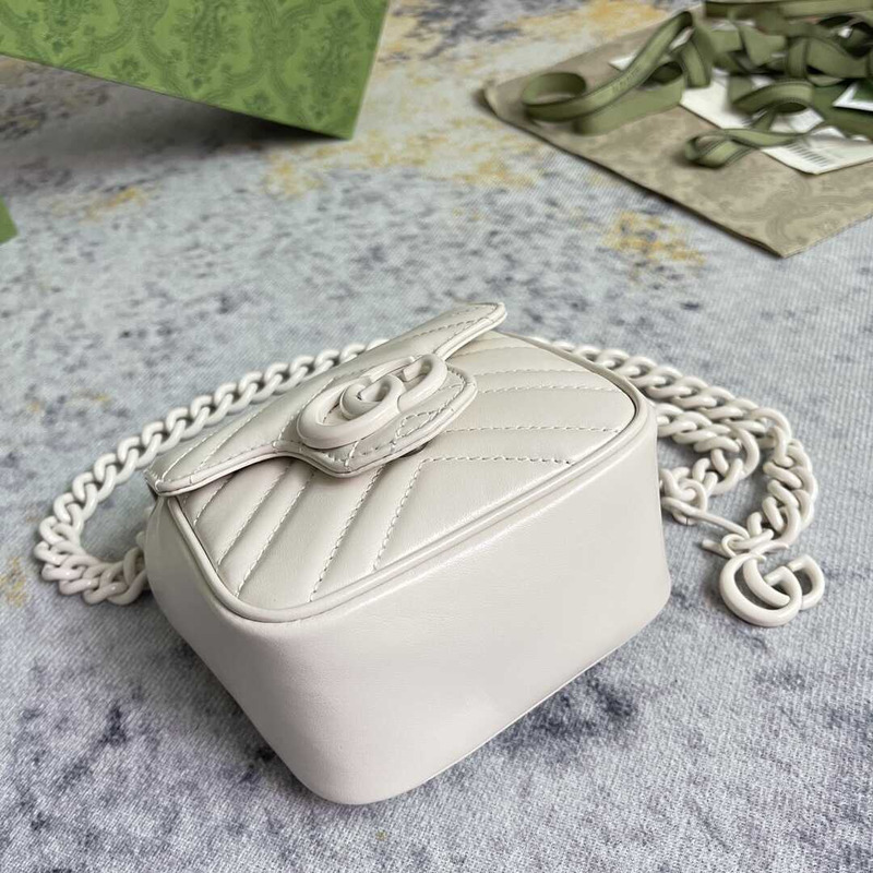 G*u*i gg marmont matelassé belt bag white