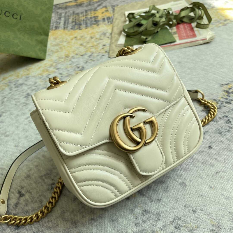 G*u*i gg marmont mini shoulder bag matelasse chevron white