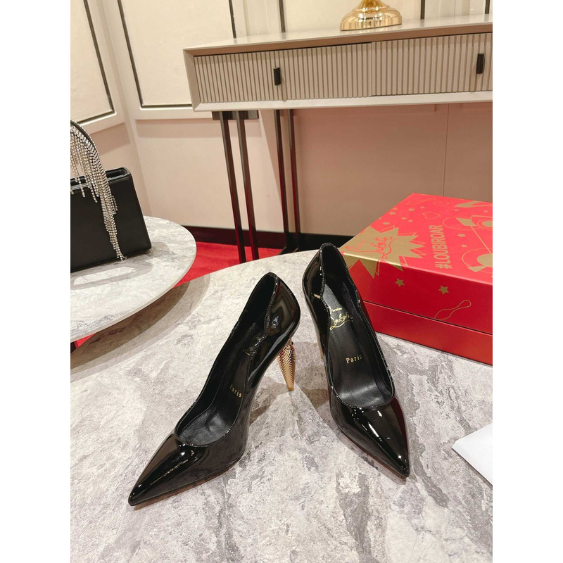 Ch**an louboutin hot chick patent leather pumps 100 black