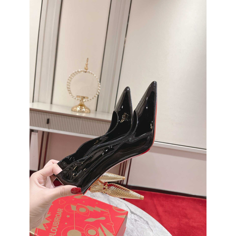 Ch**an louboutin hot chick patent leather pumps 100 black