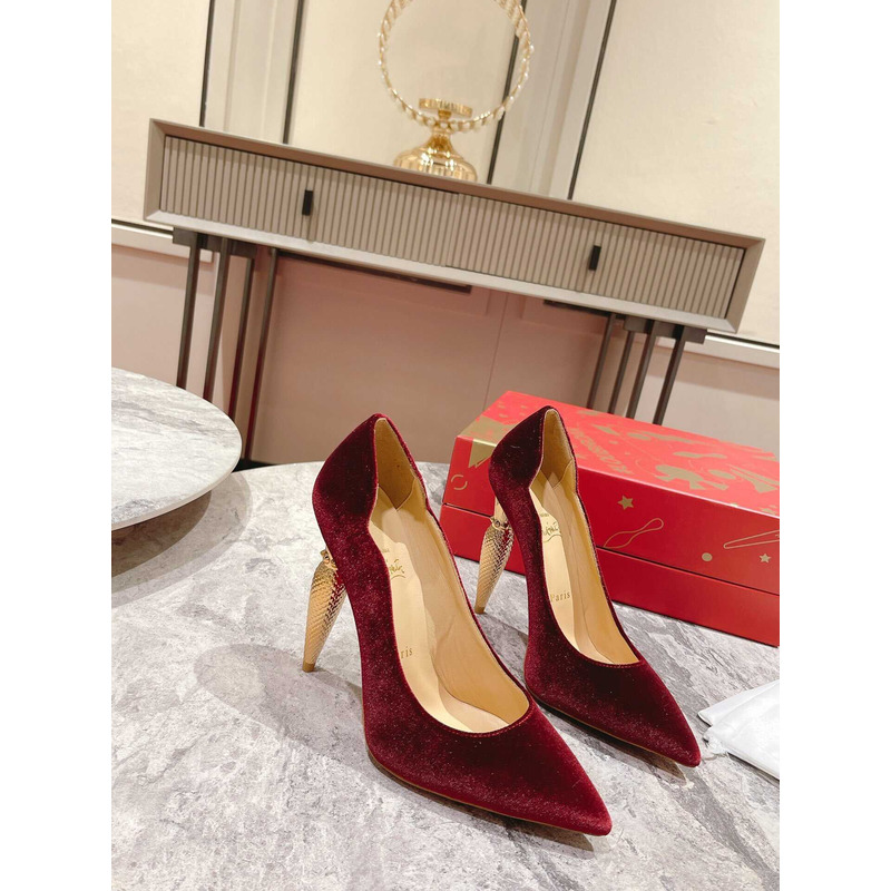 Ch**an louboutin hot chick patent leather pumps 100 red velvet