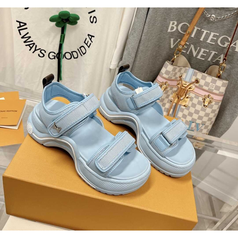 l**is V*t*n archlight sandal light blue