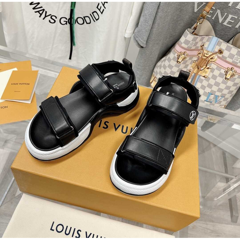 l**is V*t*n archlight sandal black