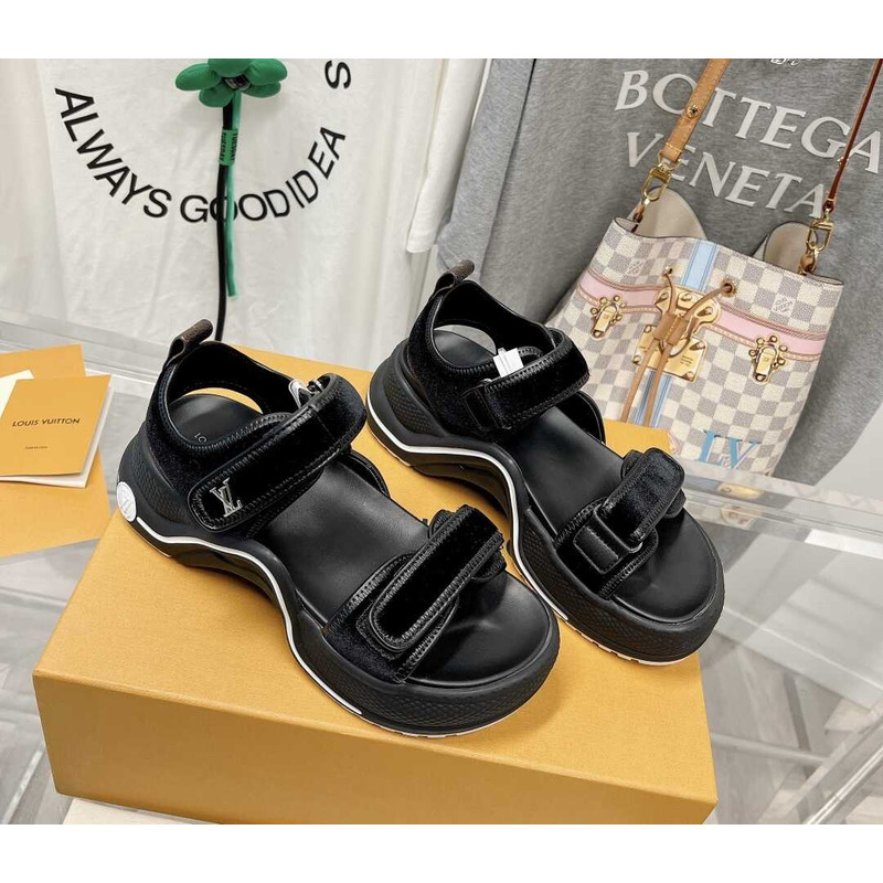 l**is V*t*n archlight sandal black