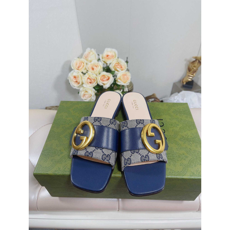 G*u*i women\''s interlocking g slippers blue