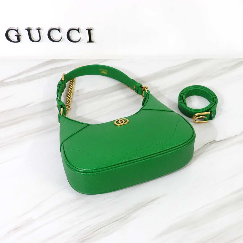 G*u*i aphrodite small crescent shoulder bag green