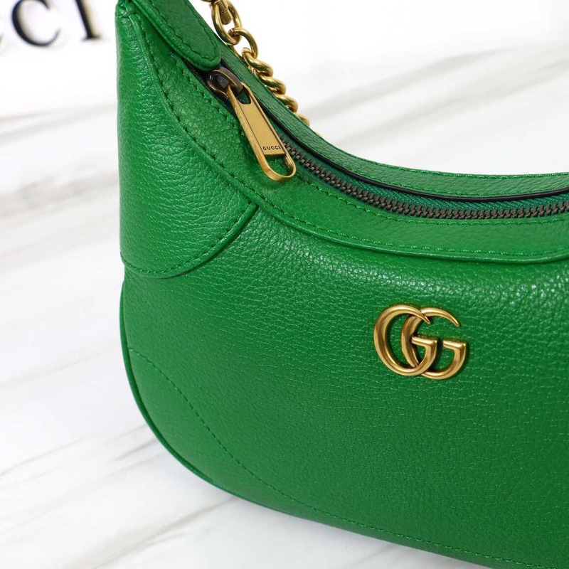 G*u*i aphrodite small crescent shoulder bag green