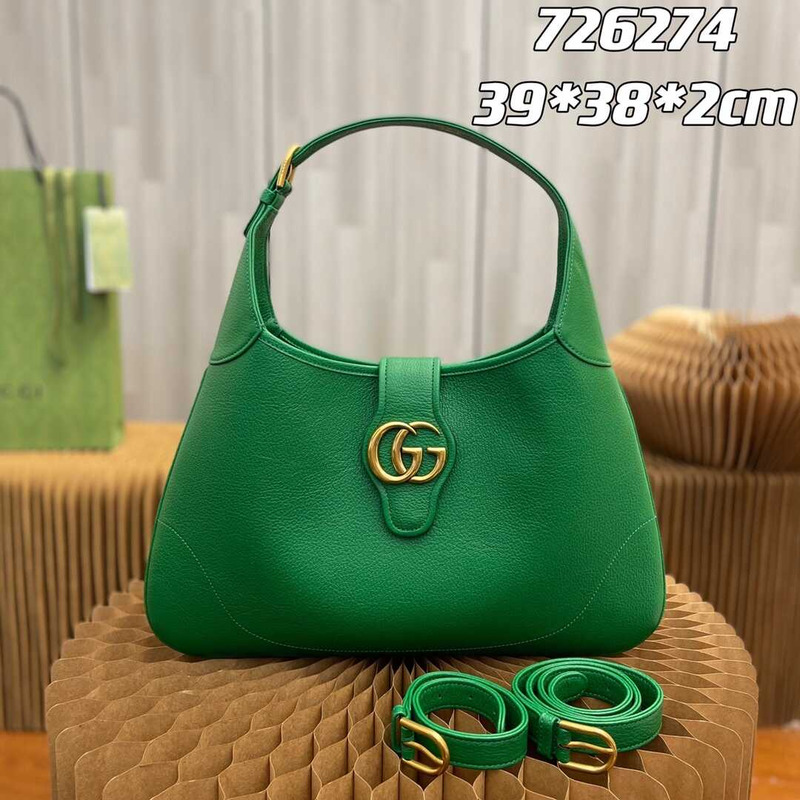 G*u*i aphrodite medium crescent shoulder bag green