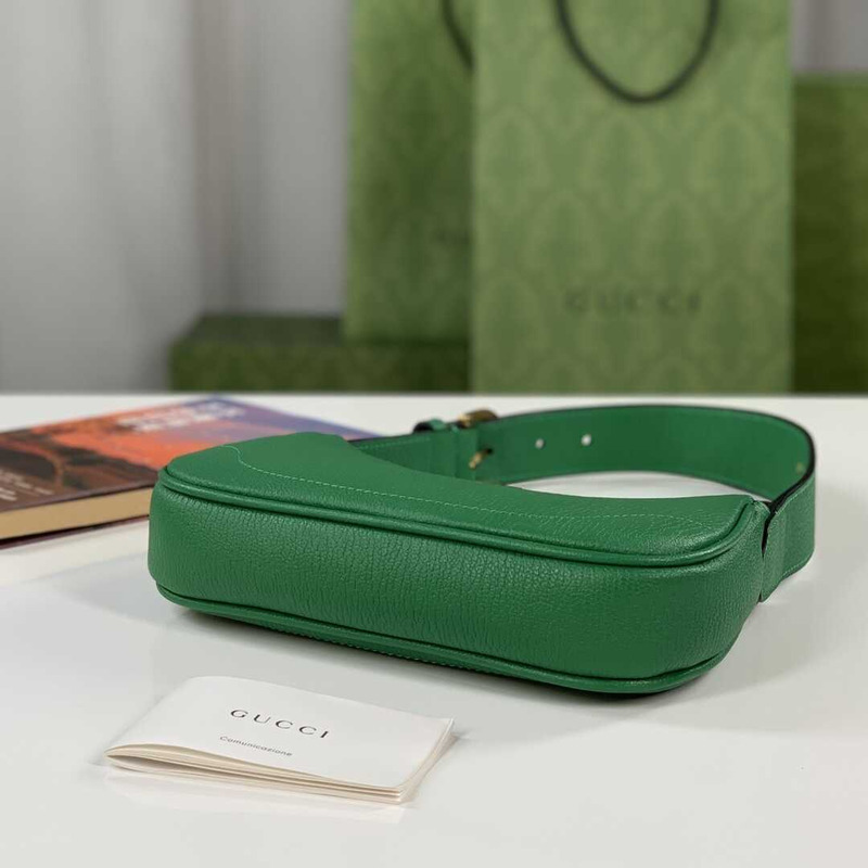 G*u*i gg marmont matelassé mini leather bag green